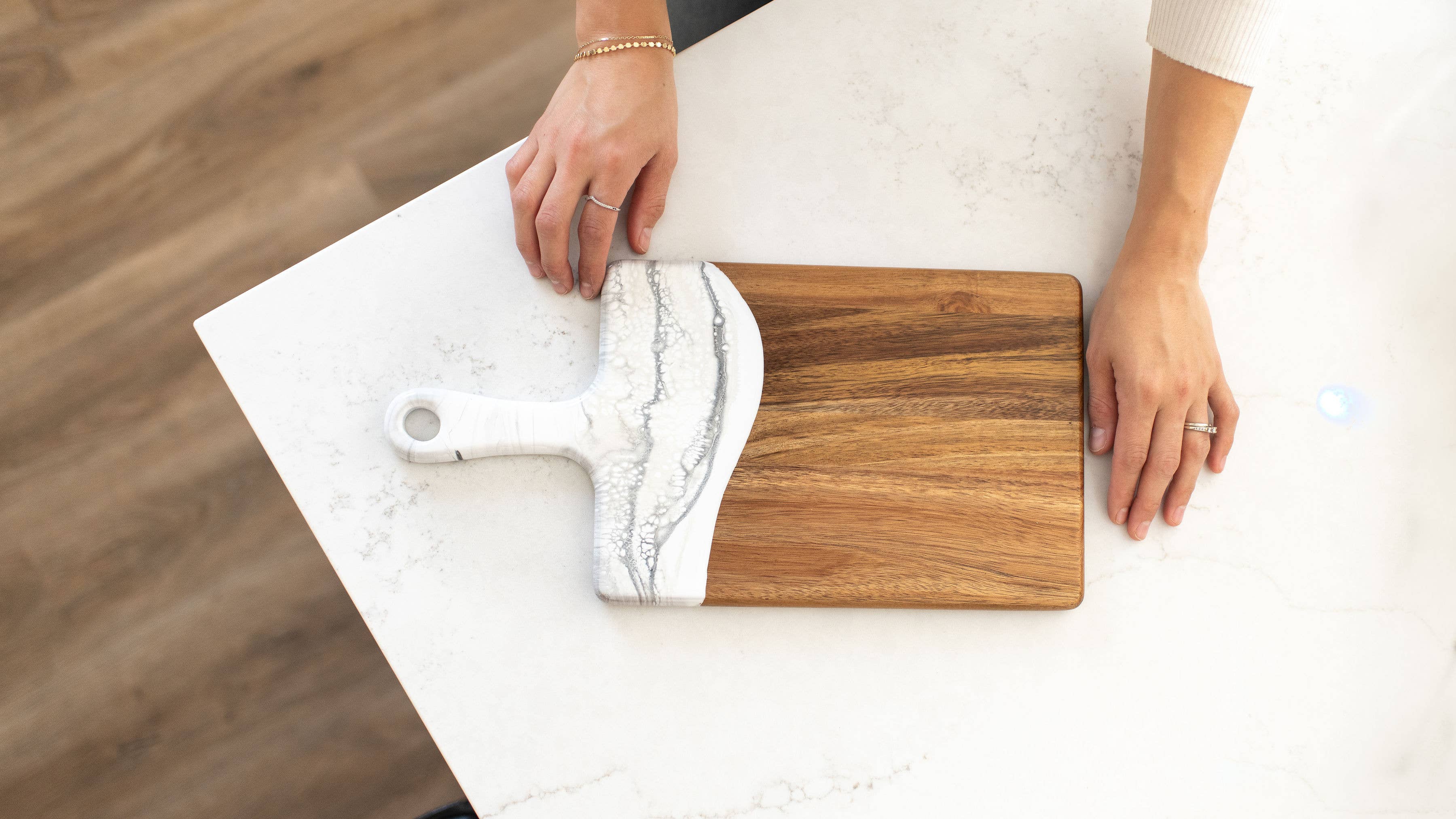 Lynn & Liana Designs - Planche à charcuterie - Moyenne 20 cm x 40 cm-21
