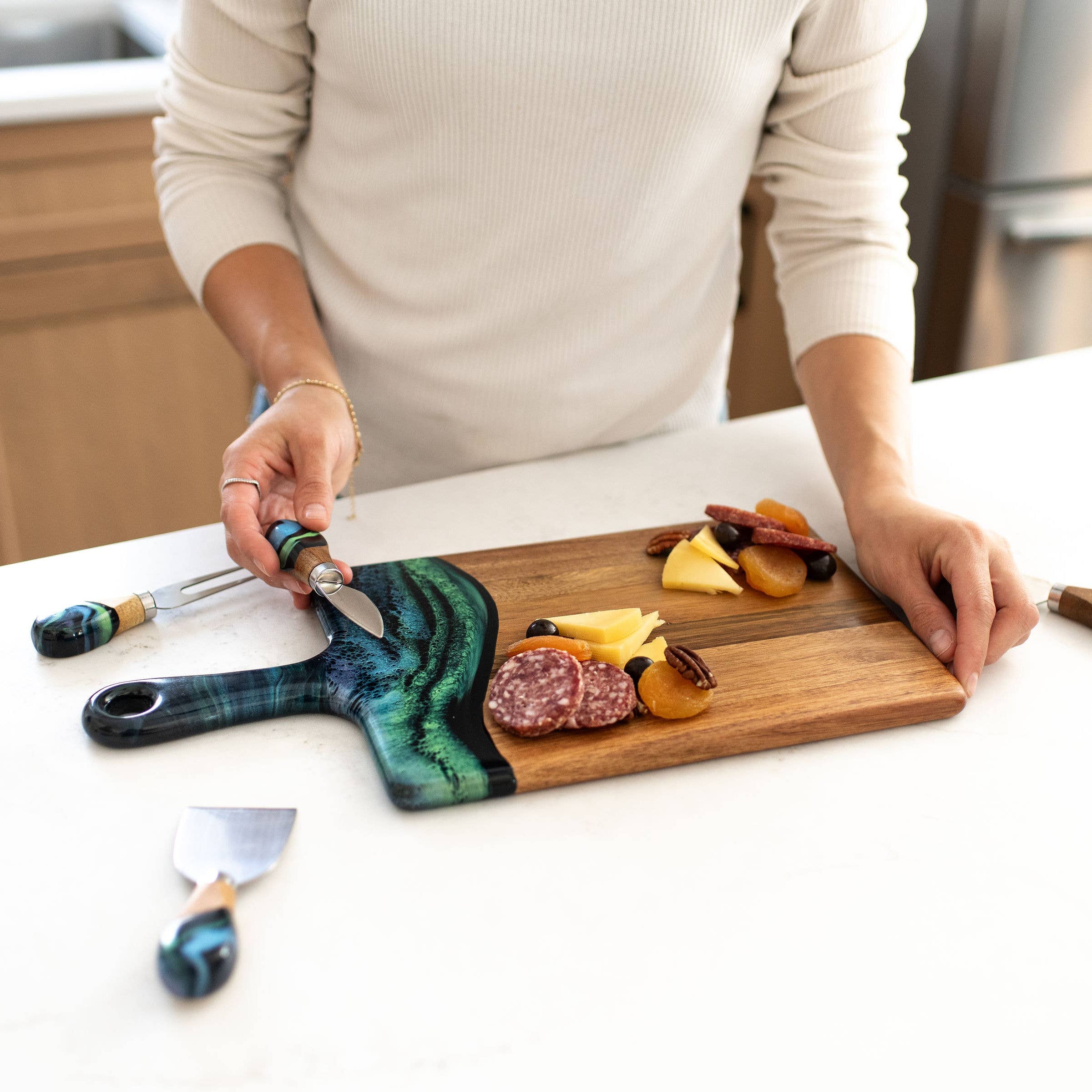Lynn & Liana Designs - Planche à charcuterie - Moyenne 20 cm x 40 cm-5