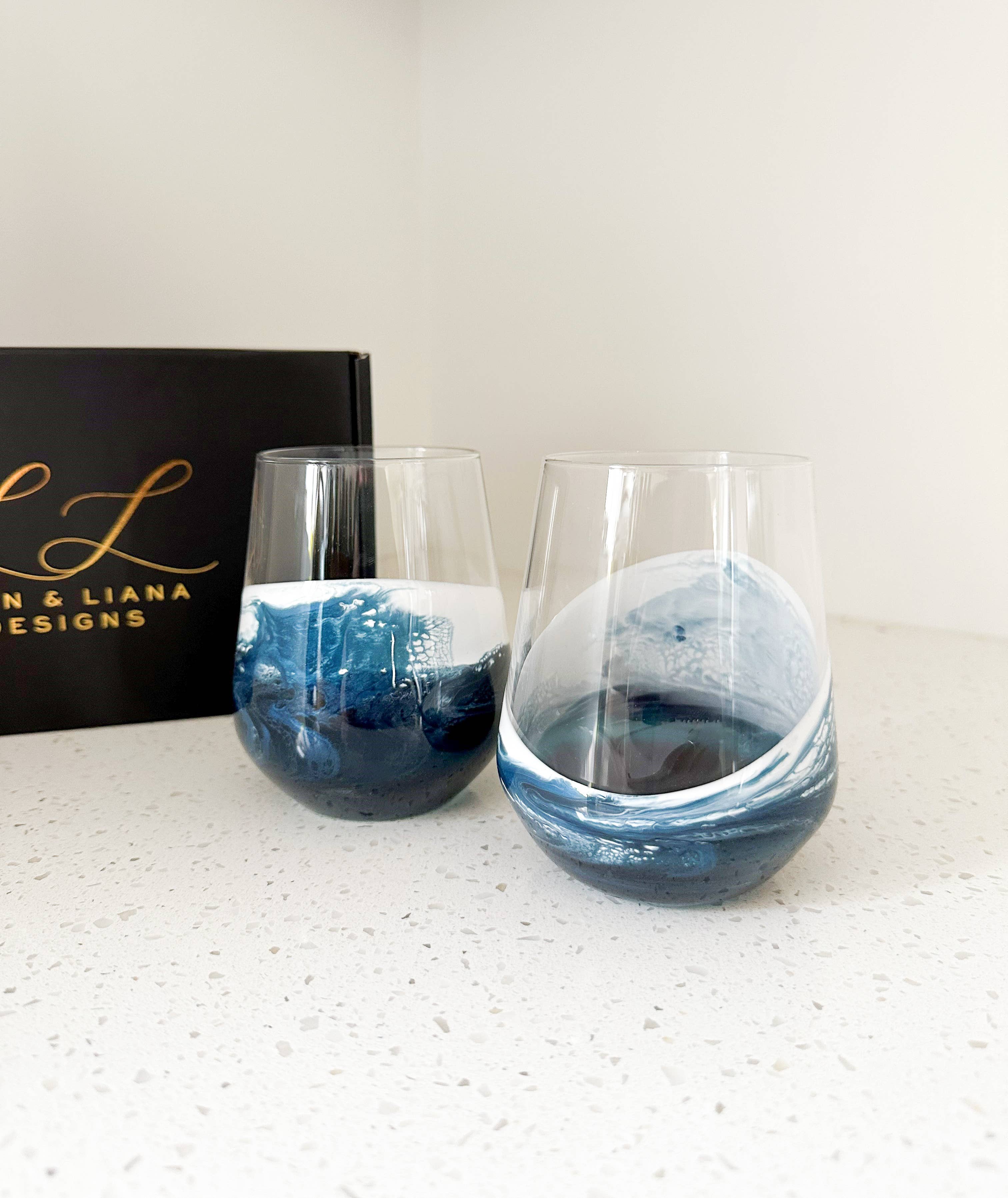 Lynn & Liana Designs - Verres à vin et de réception rehaussés de résine-22