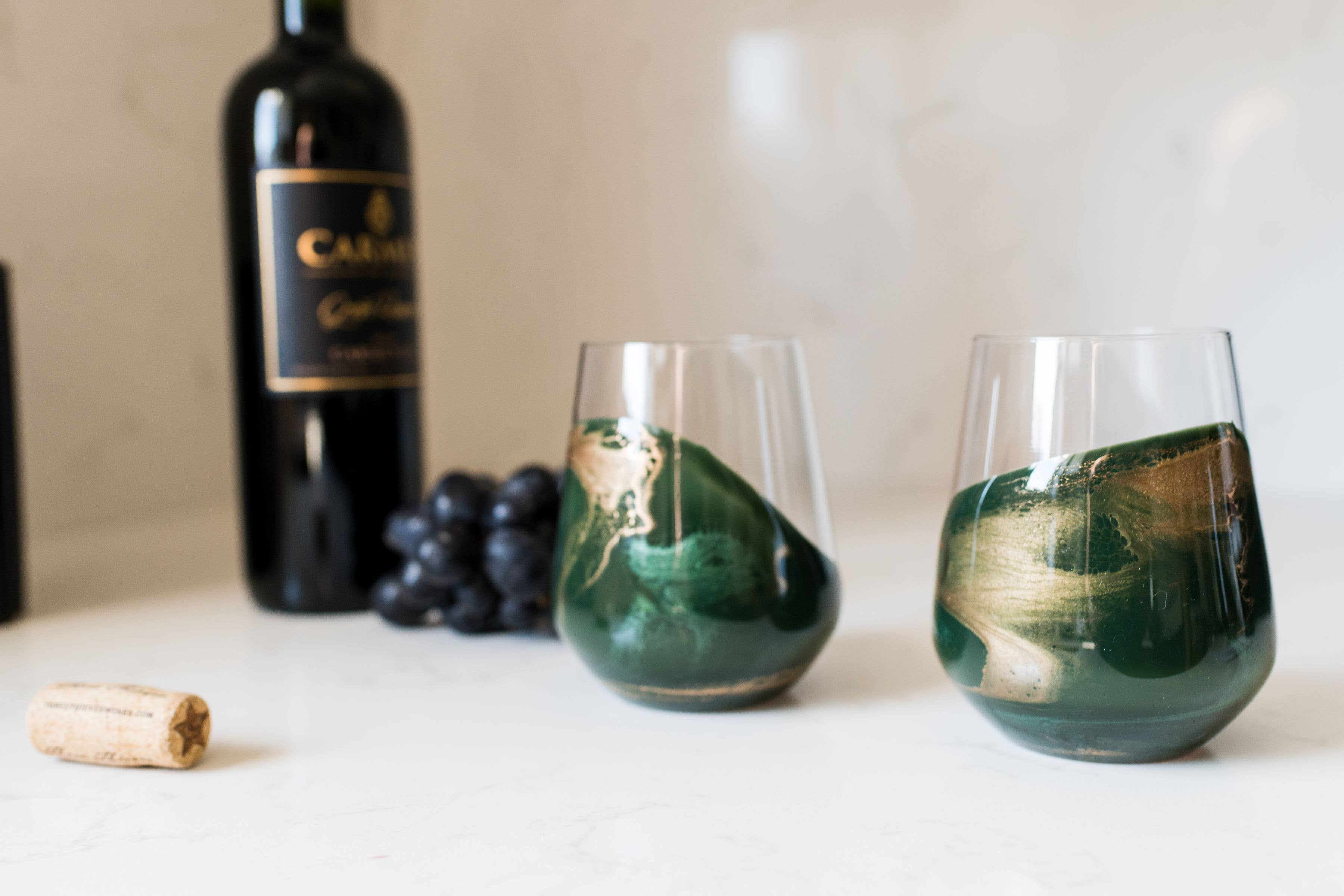 Lynn & Liana Designs - Verres à vin et de réception rehaussés de résine-14