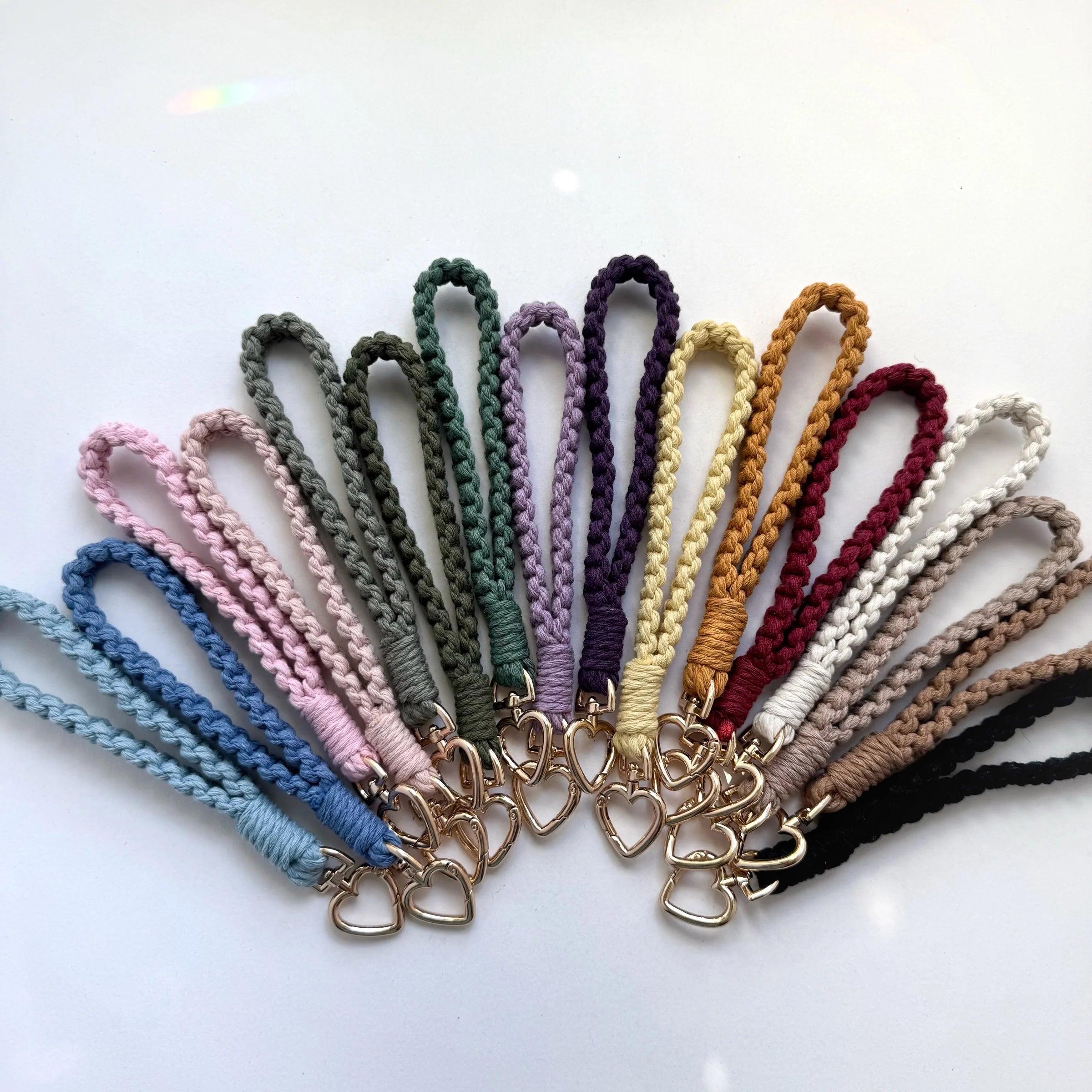 Macrame With Lovely - Heart Wristlet