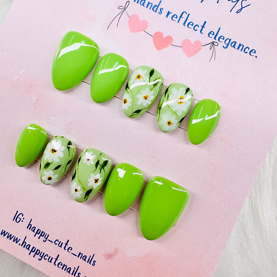 Happy Cute Nails