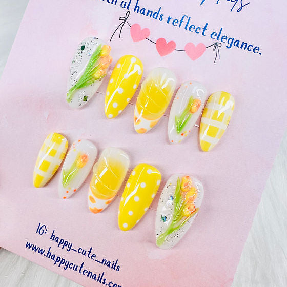 Happy Cute Nails