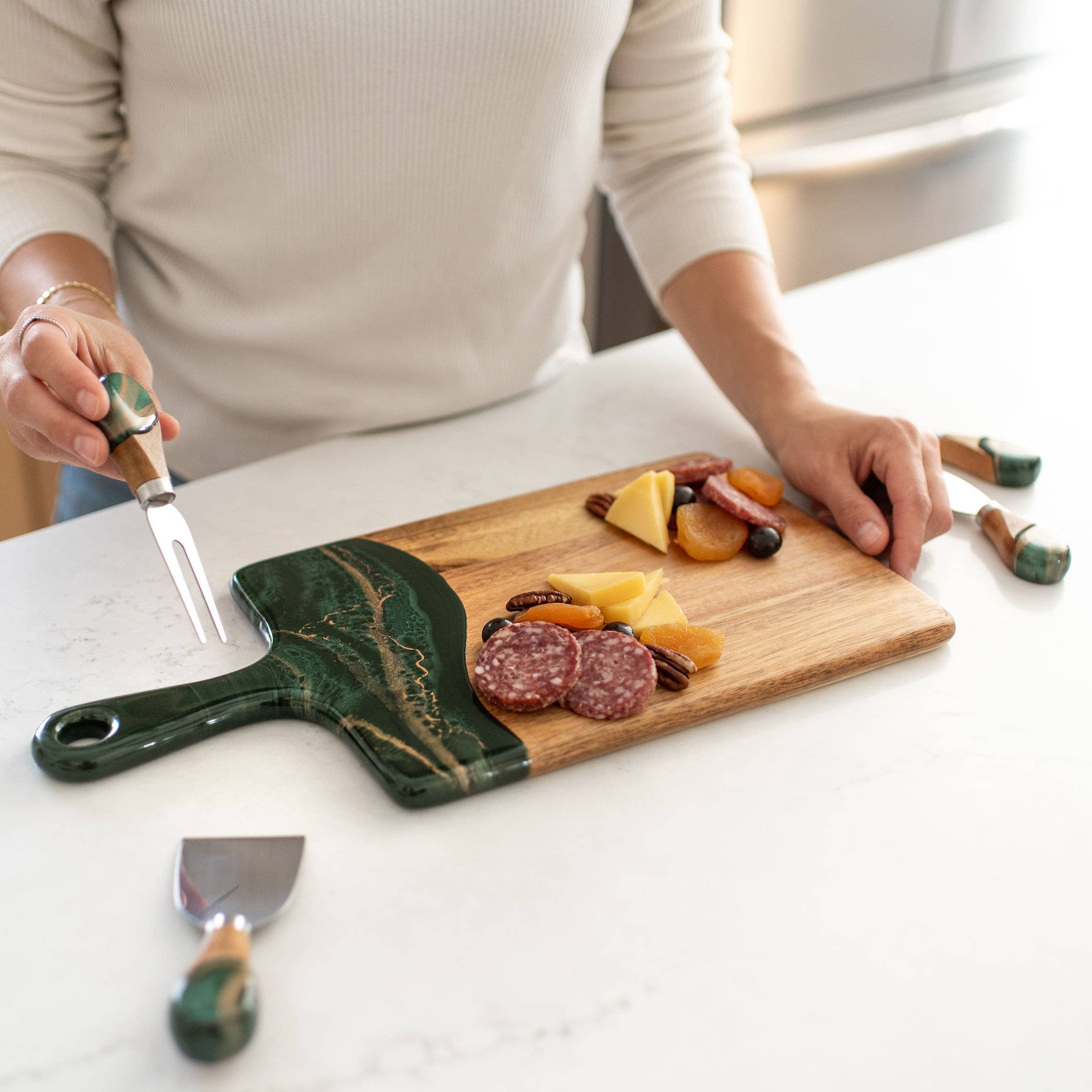 Lynn & Liana Designs - Planche à charcuterie - Moyenne 20 cm x 40 cm-4