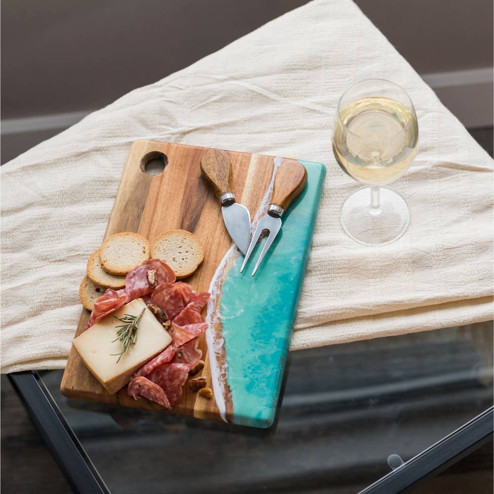 Lynn & Liana Designs - Petite planche à fromage/charcuterie en bois et résine-7