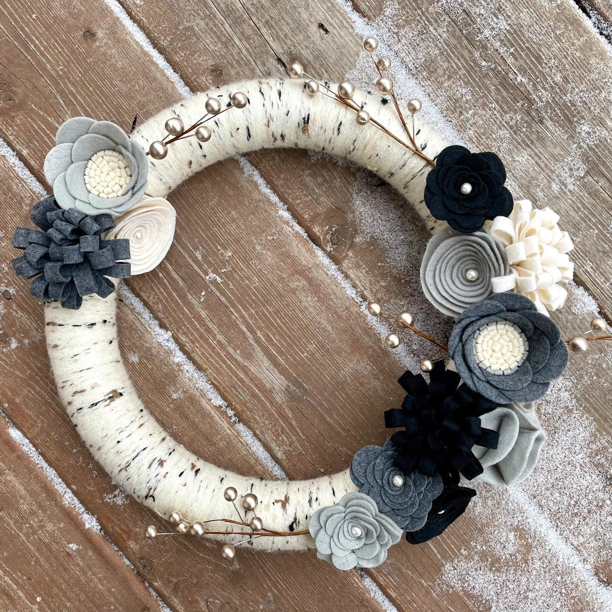 Anita Rex Designs - Couronne-3